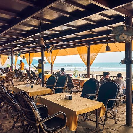 Agonda Sunset Beach Resort Exterior photo