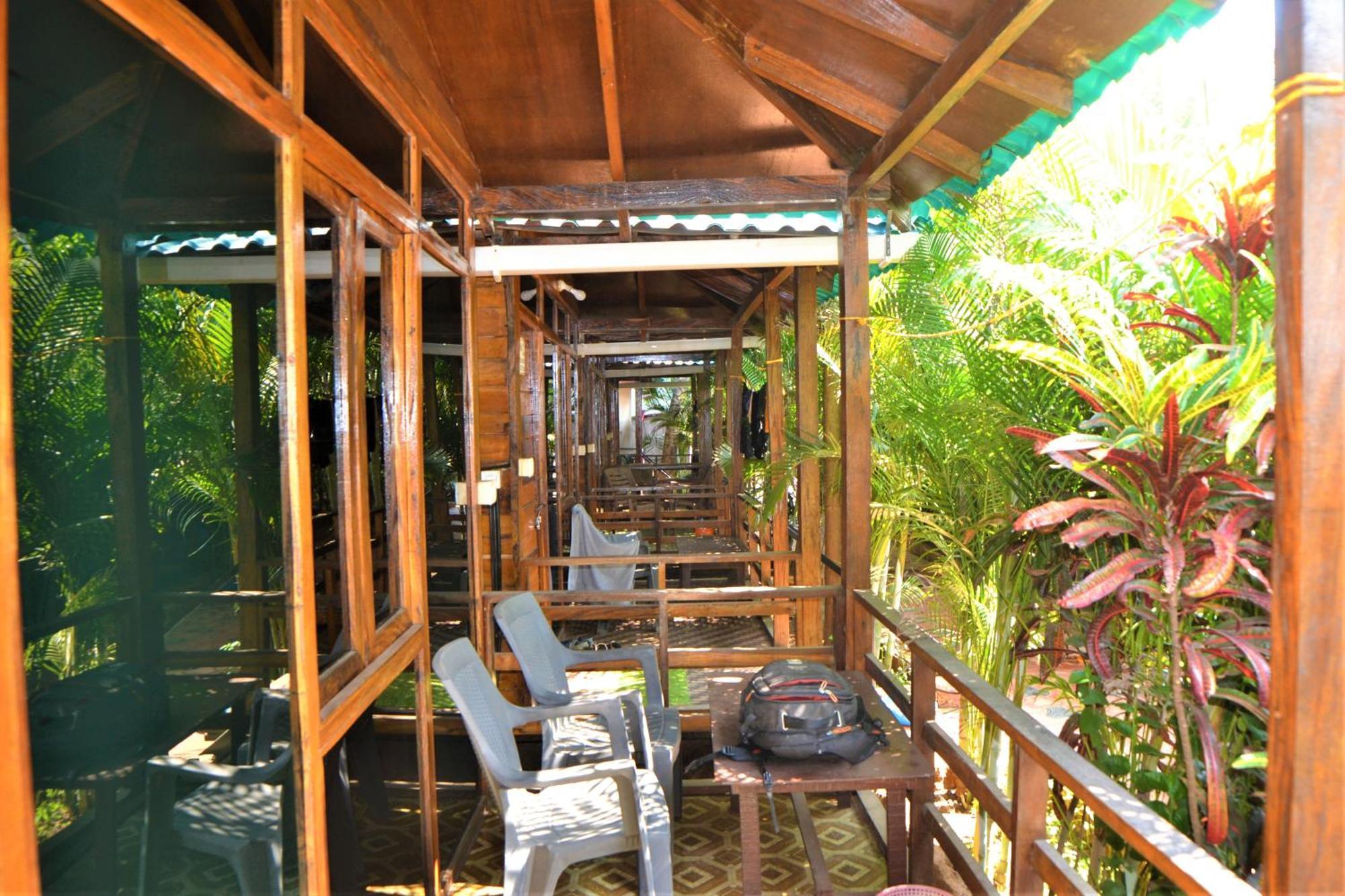 Agonda Sunset Beach Resort Exterior photo